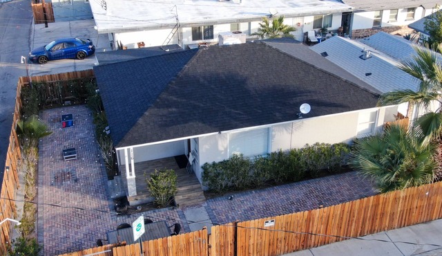 Large House w/Private Yard in Central Vegas