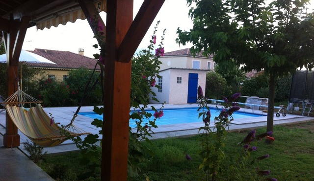 Large house with swimming pool in very quiet area, large garden, chicken coop