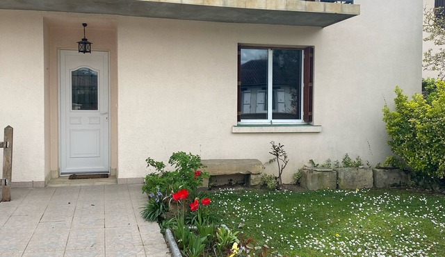 Large house with 2 apartments in BERGERAC