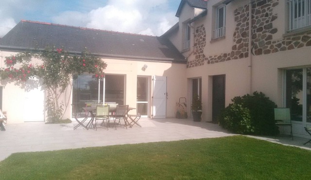 Large house with garden in the heart of the Rennes, Dinan, Saint Malo triangle