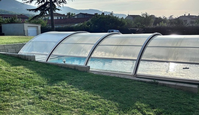 Large house with indoor pool, jacuzzi, billiards table and large garden