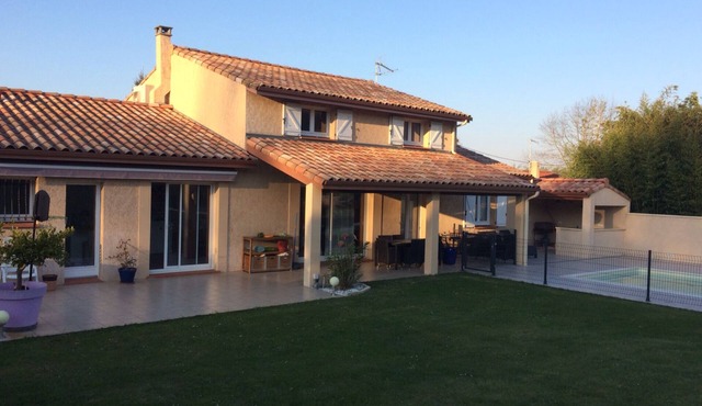 Large house with swimming pool in the South West