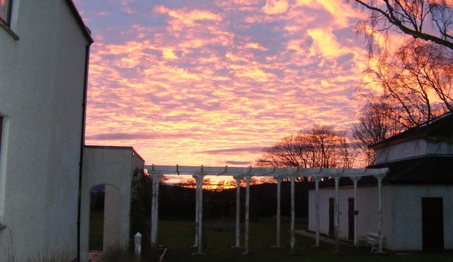 Large & Impressive newly built 5-Bed detached house