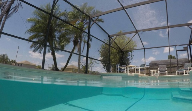 Large Kissimmee Lakeside Villa with South Facing Pool and Spa