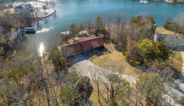 Large Lake Home w Dock - Pet Friendly - Wake Lake