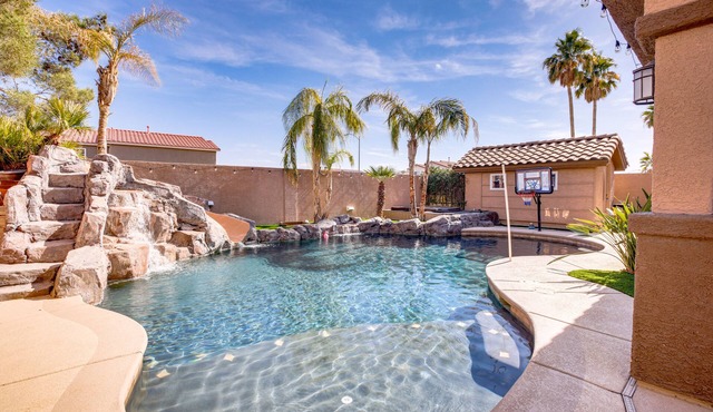 Large Las Vegas Home w/Pool, Hot Tub + Game Room