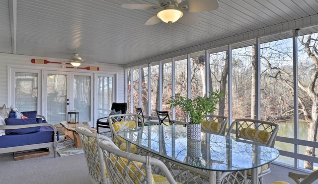 Large Lavonia Home w/Party Dock on Lake Hartwell!
