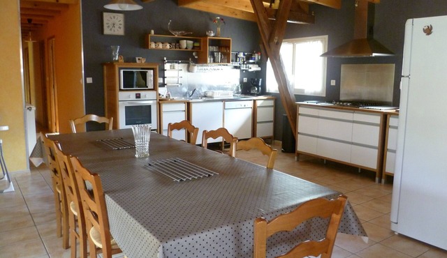 Large lodging rual 11 pers