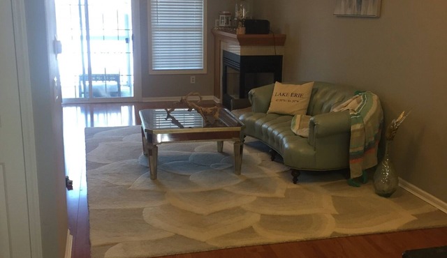 Large Luxurious property in Marblehead with view of the lake and 3 balcony’s