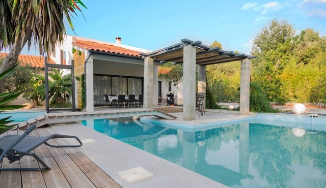 LARGE LUXURIOUS VILLA 10PERS PRIVATE POOL IN PEACE FACING NATURE