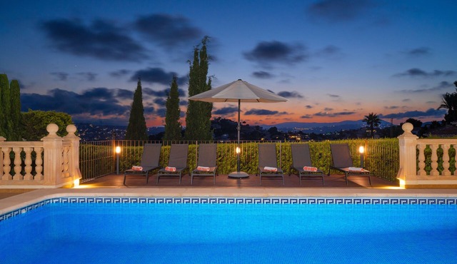 Large Luxury Family Villa Moraira, Private Pool, WiFi, A/C,