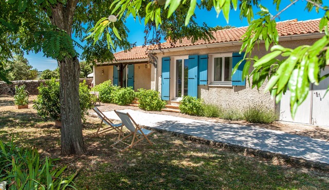 LARGE LUXURY VILLA AND CHARM SALAGOU LAKE