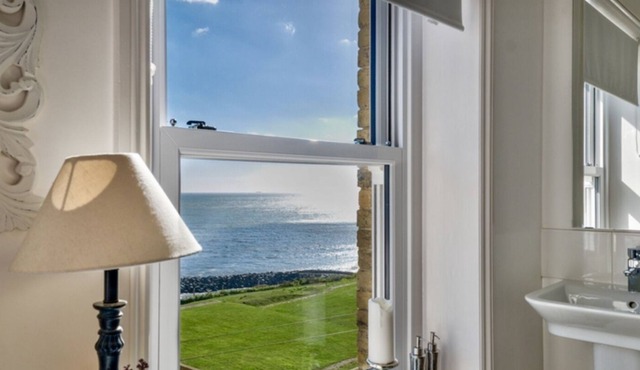 Large luxury villa with sea views sleeps 8 people