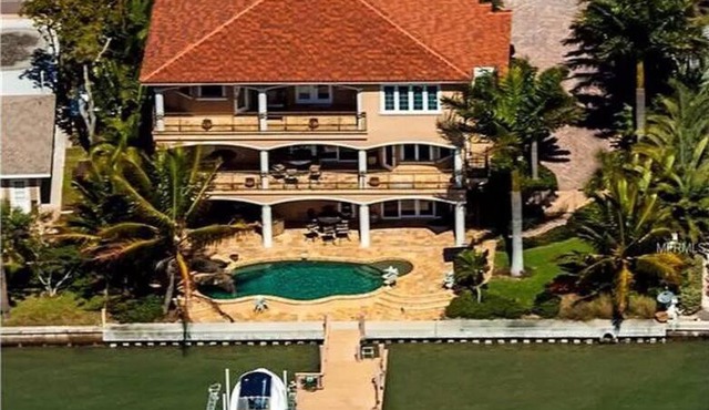 Large Mediterranean Oasis - Water Views & Pool