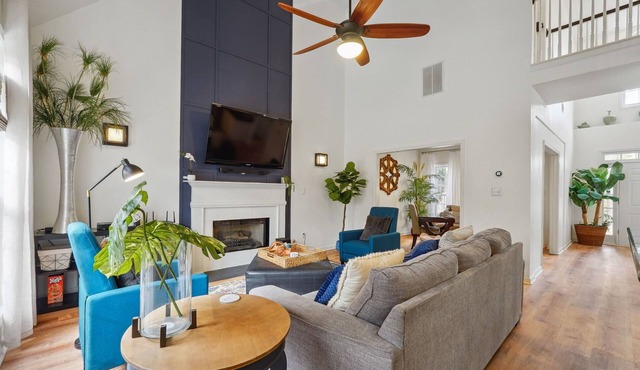 Large Modern 4 Bdrm Home w/fenced Yard, Near Peachtree City, & Pet-Friendly!