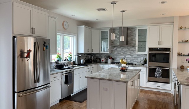 Large modern house near NYC