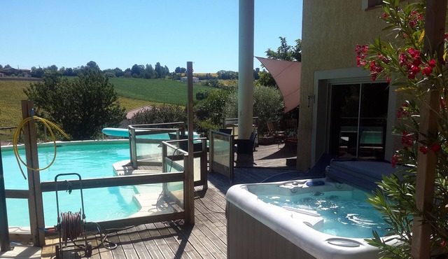 Large, modern rental house with all mod cons in Mauzac, Haute Garonne