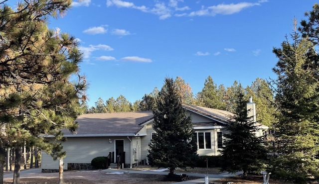 ✶Large Mountain Top Home W/Scenic Deck Near Mt Rushmore✶