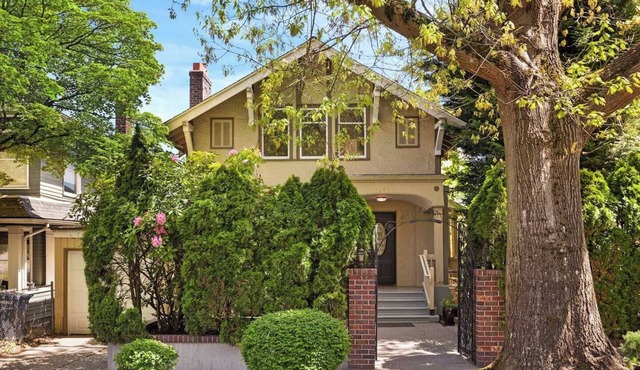 Large N Capitol Hill home for family retreat