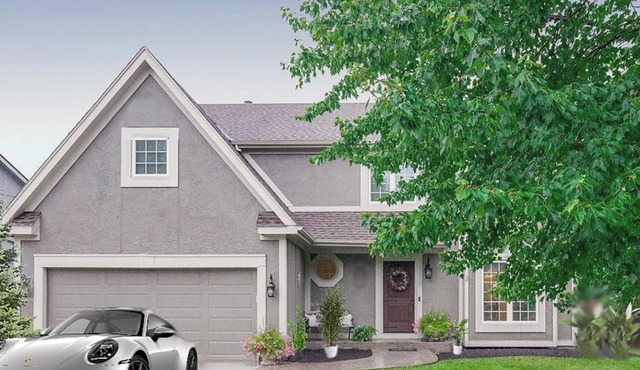 LARGE NEW HOME 4BR 3 Bath - PRIVATE ENTIRE HOME - Free WIFi, FULLY FURNISHED