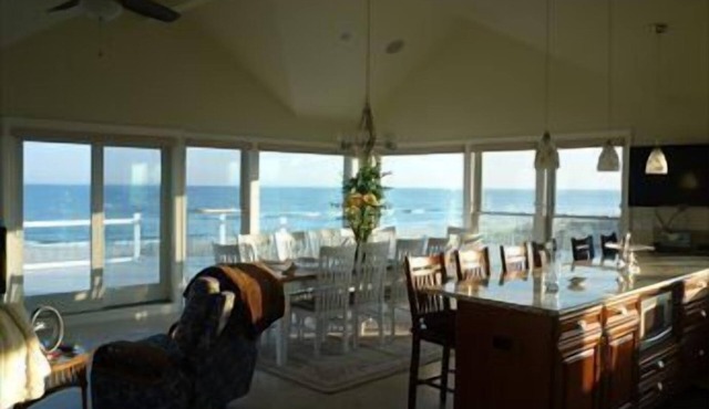 Large Ocean Front Single Family Home in Surf City