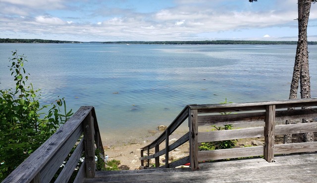 Large Oceanfront house in Gouldsboro, Maine near Acadia NP; Views!