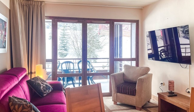 Large one-bedroom apartment, wheelchair adapted