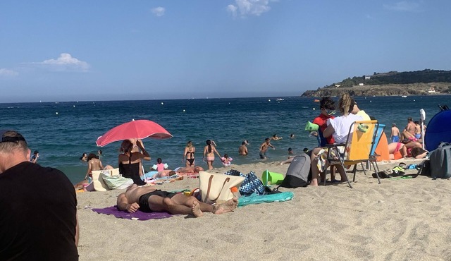 Large one roomed cottage close to Mediterranean with pool