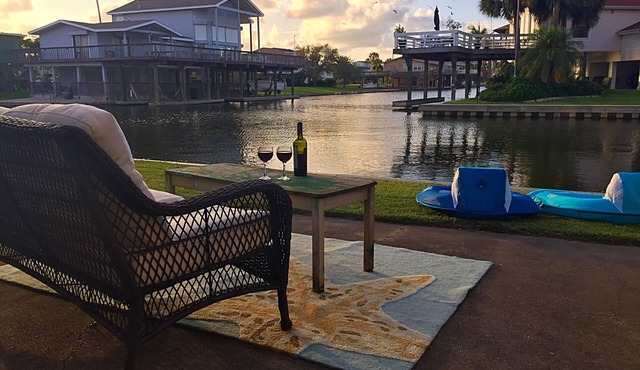 Large Panoramic Water View at Canal Crossing!