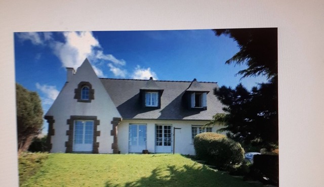 LARGE PAVILION WITH SEA VIEW AND HARBOR ON GROUND 920M² SPORTED AND LAWN