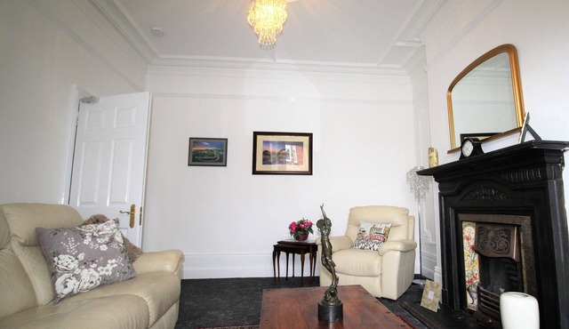 Large Period Property - Beautifully Refurbished
