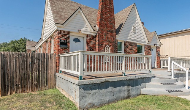 Large Pet Friendly House Walking Distance To Will Rodgers Stadium/Dickies Arena
