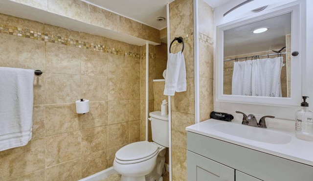 Large Petworth Home - Ideal for Groups and Easy DC Access