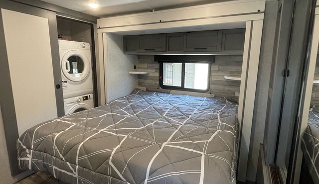 Large private 1bdrm RV near Medical Center in San Antonio