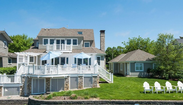 Large Private Beach on Coveted Golden Mile!