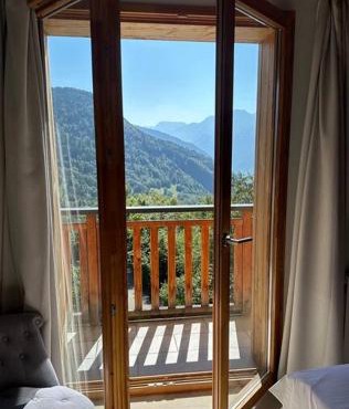 Large private chalet in Vaujany