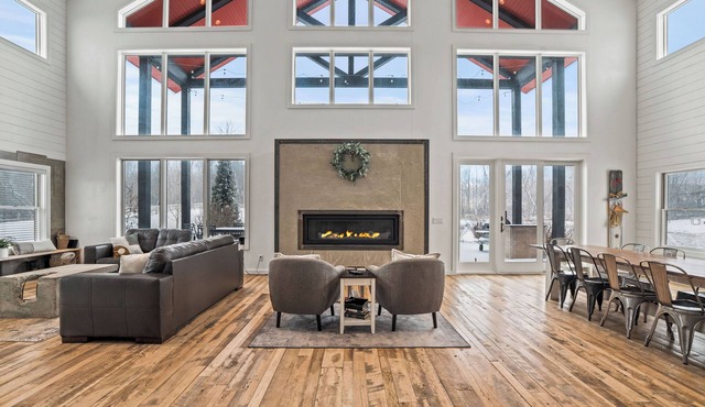 Large Private estate just minutes from Erin Hills Golf course