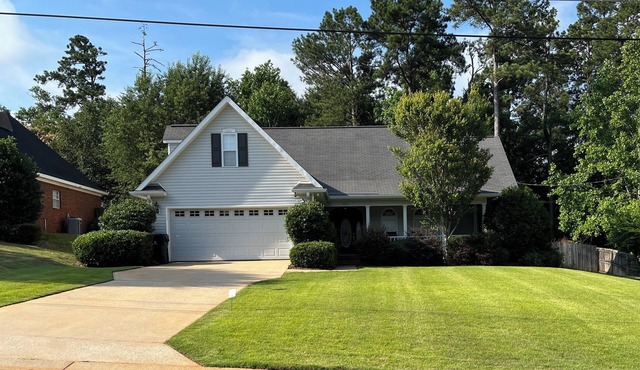 Large private home near campus