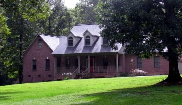 Large Private Home Near Charlotte Sleeps 15 Workspaces and Land - NO PETS