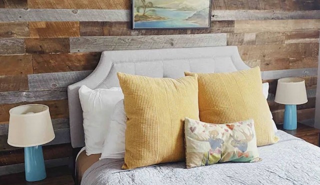 Large Private Home, with large yard, perfect for family getaways!