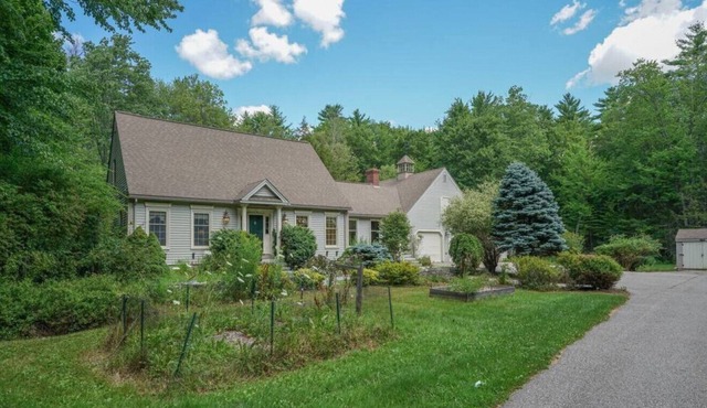 Large Private Maine Home with Pool in Gorham