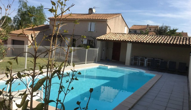 large private pool villa, Wifi, 5 bedrooms, 2 bathrooms, 10 people