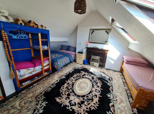 Large private room in Biddulph-Stoke On Trent