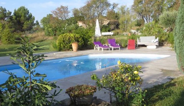 Large Provencal villa in a corner of paradise on 8000 m2 of land