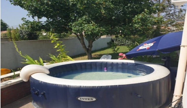 Large, quiet house near the wilderness