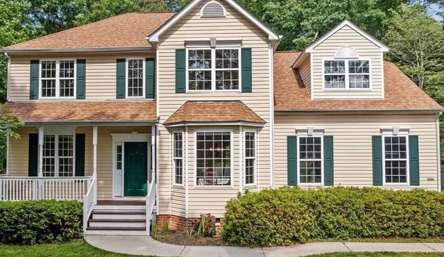 Large, quite, private, safe family home, 3 miles off I-64. Contractors favorite