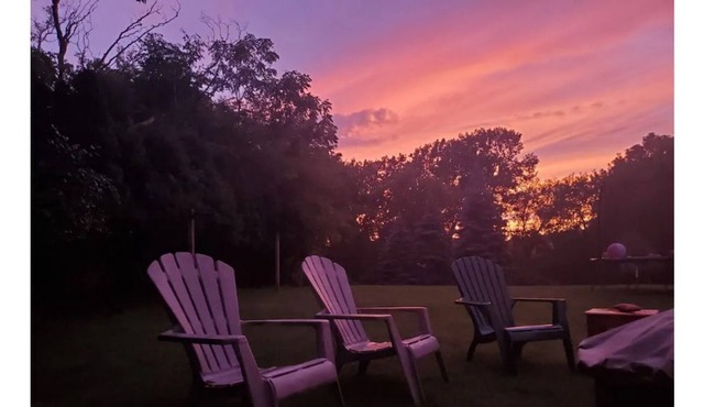 Large Ranch*Pool*Hottub*Huge Backyard*