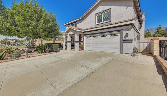 Large Rancho Cucamonga Home: 5 Mi to Red Hill Park