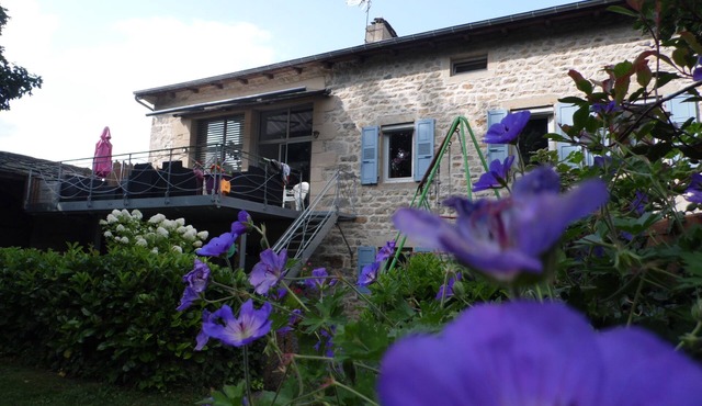 Large renovated house in a quiet location close to the village (all services on foot)