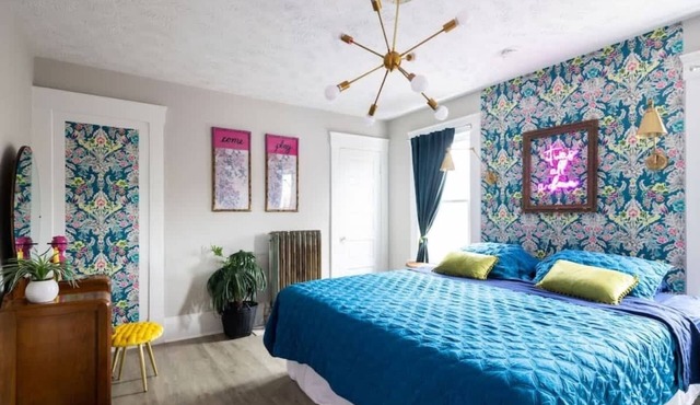 Large Renovated 4 Bedrooms! 9 min to Downtown CLE